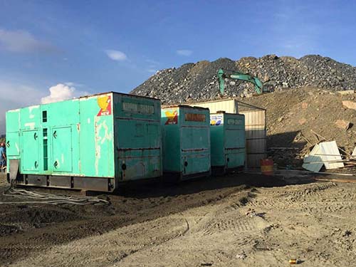 洛扎如何判断柴油发电机充电系统中的整流器是否正常?